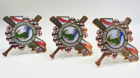 Купить Заказные мягкие эмалевые значки 1,5 дюйма для брендинга online manufacture