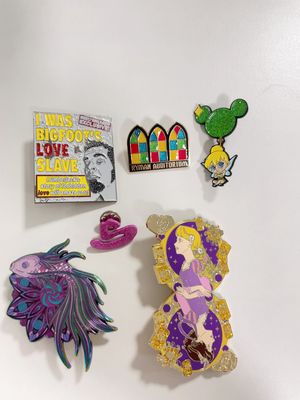 Купить Металлические значки на заказ с эмалью, блестками и логотипом online manufacture