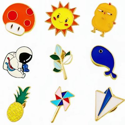 Купить Фабрика Custom Lapel Pins Logo 2d 3D Hard Soft Enamel Pins Производитель Нет минимального заказа Мультфильм Цинковый сплав Металлический значок online manufacture