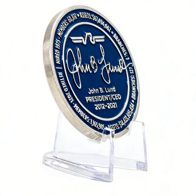 Купить 2 дюйма - 2,5 дюйма Двухсторонняя Монета вызова с античной бронзовой/золотой покрытием и индивидуальным дизайном online manufacture