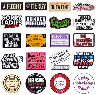 Процесс полировки / гальванического покрытия Аниме-значки на заказ Эмалевые брелоки для значков на заказ Металлические значки с логотипом Жесткий эмалевый значок