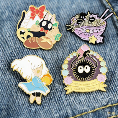 Хорошая цена. Позолоченные лацканные булавки с мягкой эмалью и индивидуальным логотипом для брендинга онлайн